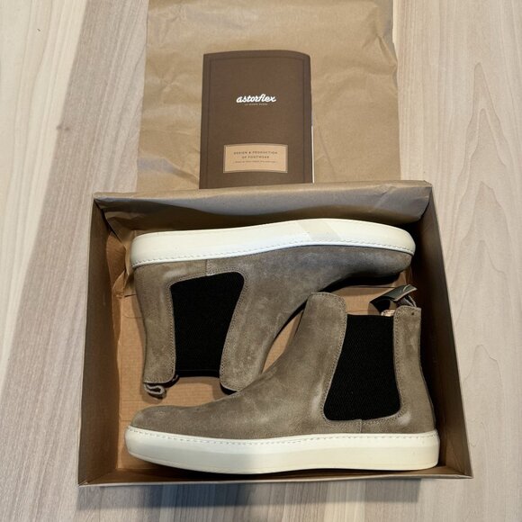 NWB Astroflex Rolflex Stone Brown Suede Chelsea Boots Men's Size 44 - Picture 2 of 10